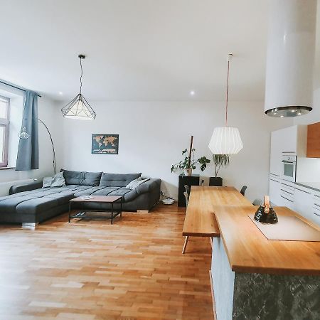 Priestranny Apartman V Centre Caşonia Exterior foto