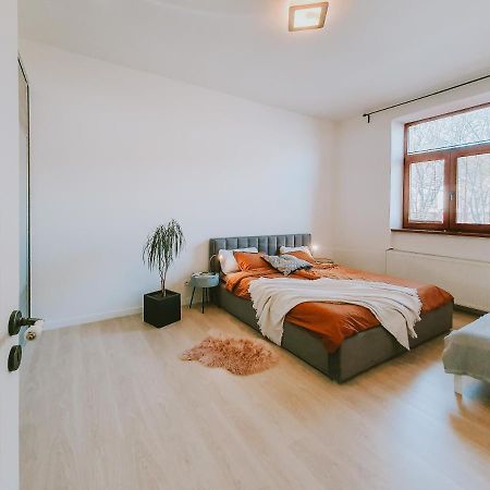 Priestranny Apartman V Centre Caşonia Exterior foto