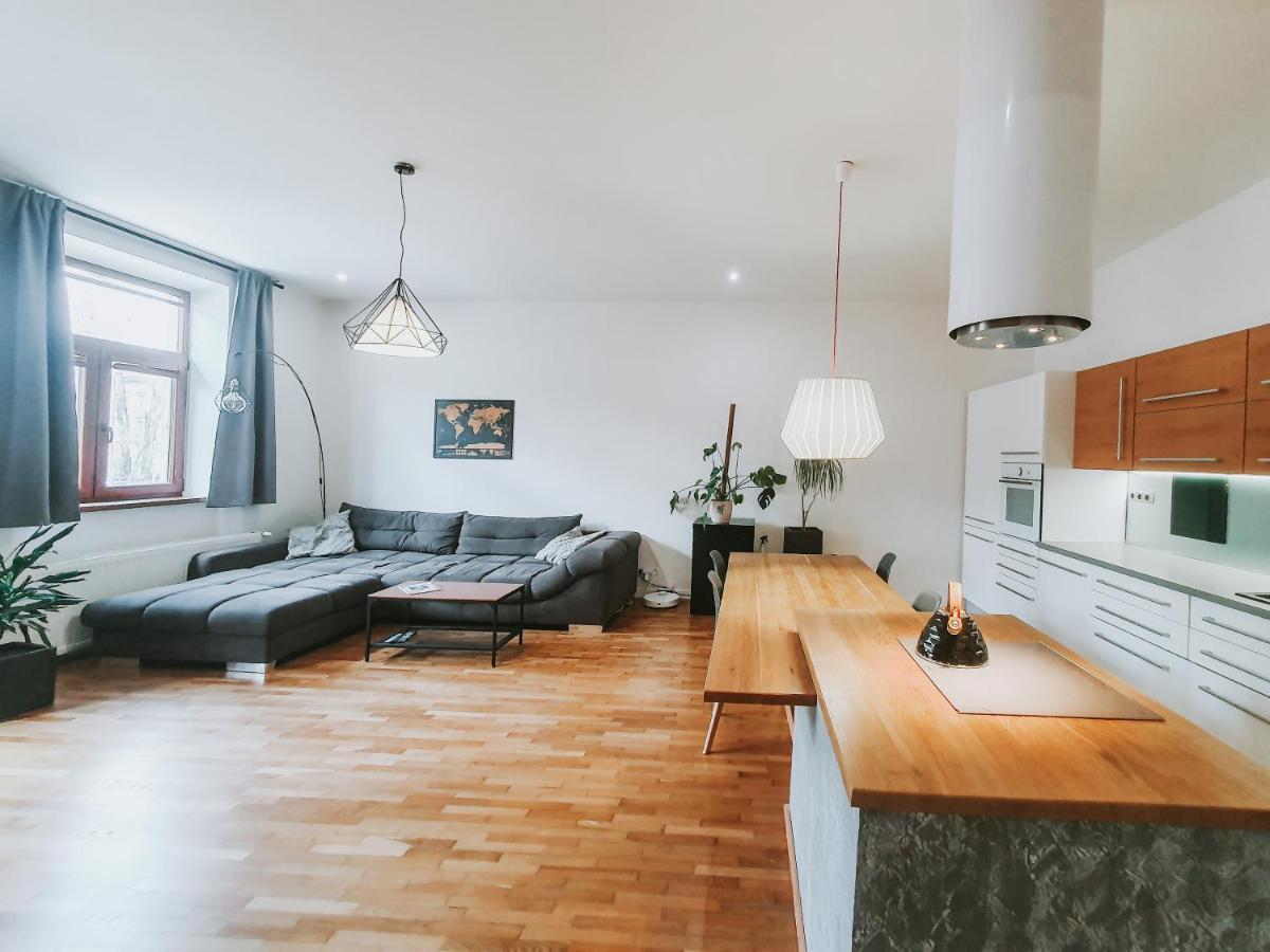 Priestranny Apartman V Centre Caşonia Exterior foto
