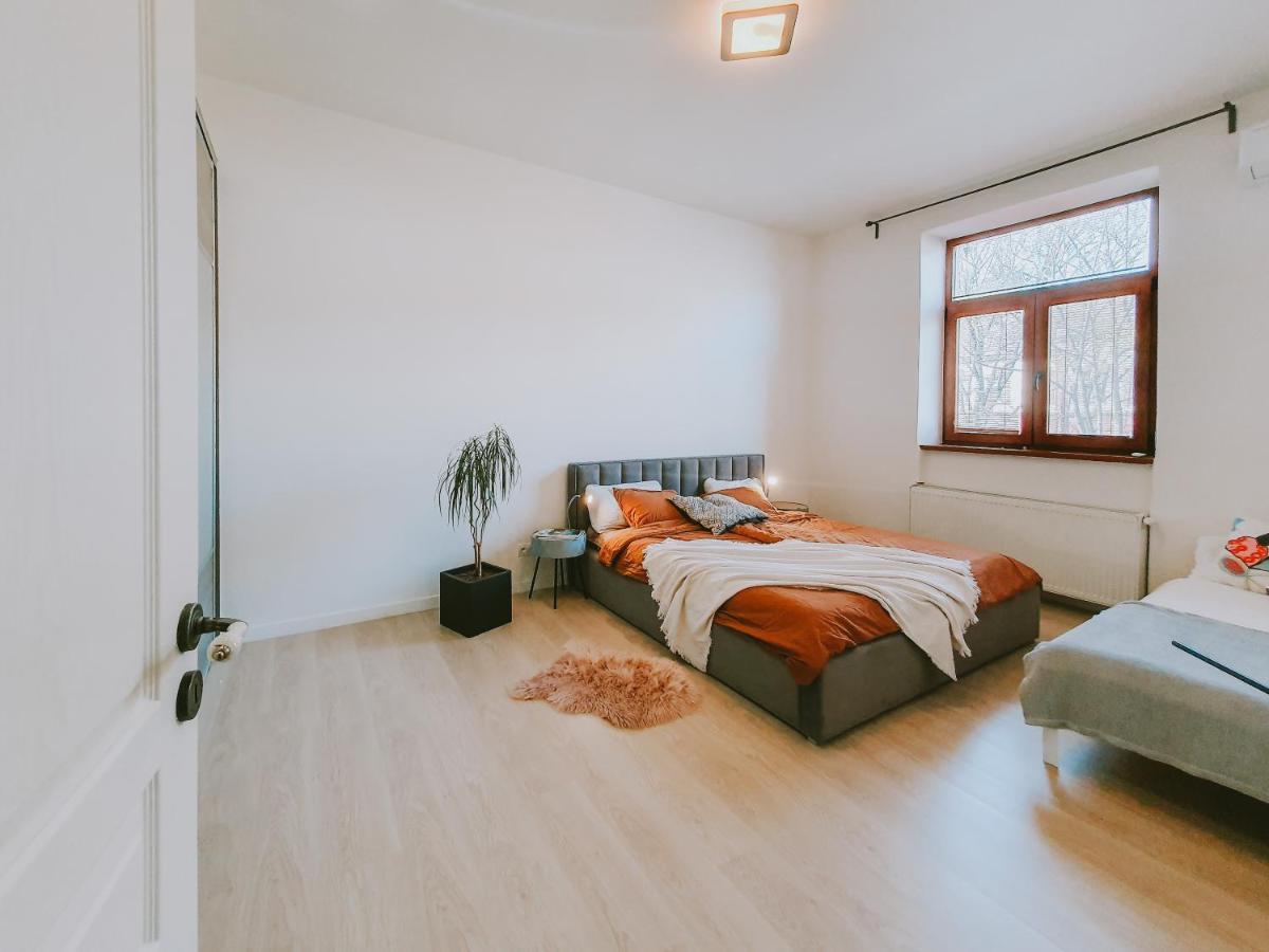Priestranny Apartman V Centre Caşonia Exterior foto